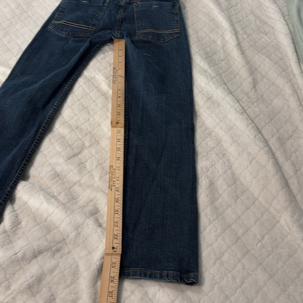 Boys Wrangler Straight Jeans w/ adjustable waistband. Size 12 Regular. - Picture 7 of 8